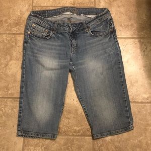 American Eagle stretch capris